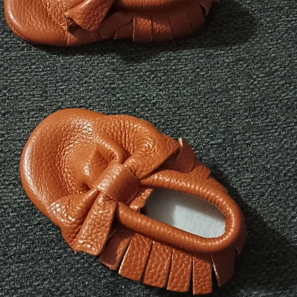 Baby bow moccasins